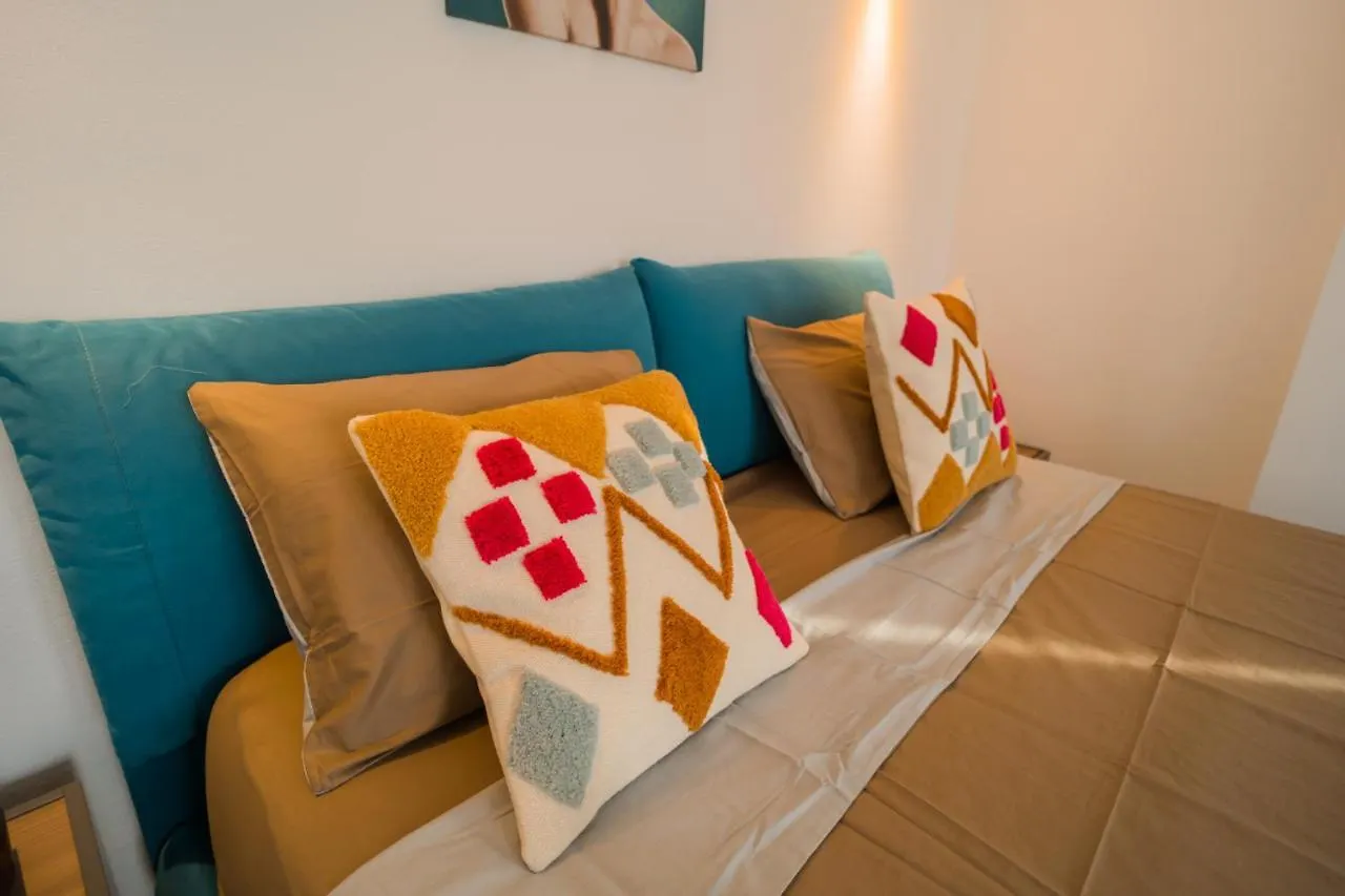 Apartment Penthouse With Huge Rooftop Terrace & City View Bucharest