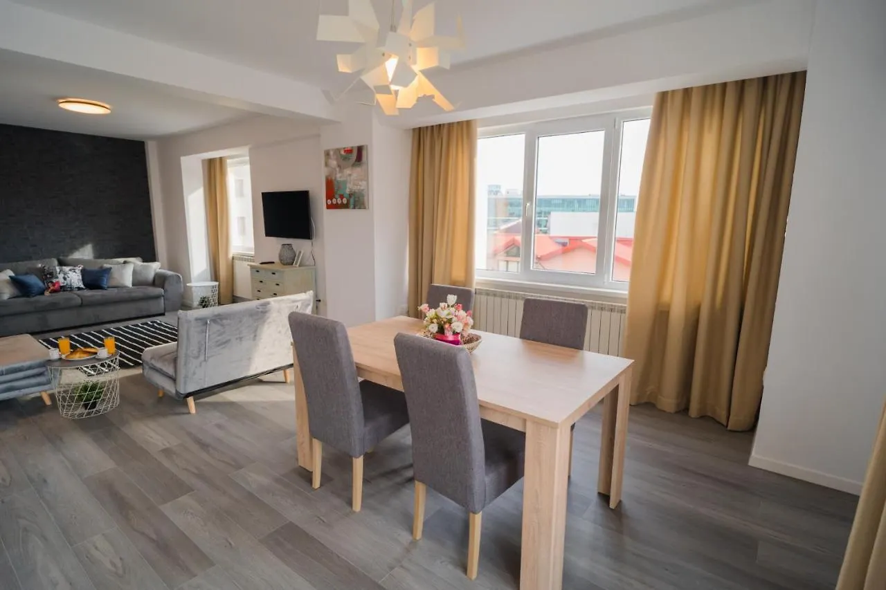Penthouse With Huge Rooftop Terrace & City View Bucureşti 0*,