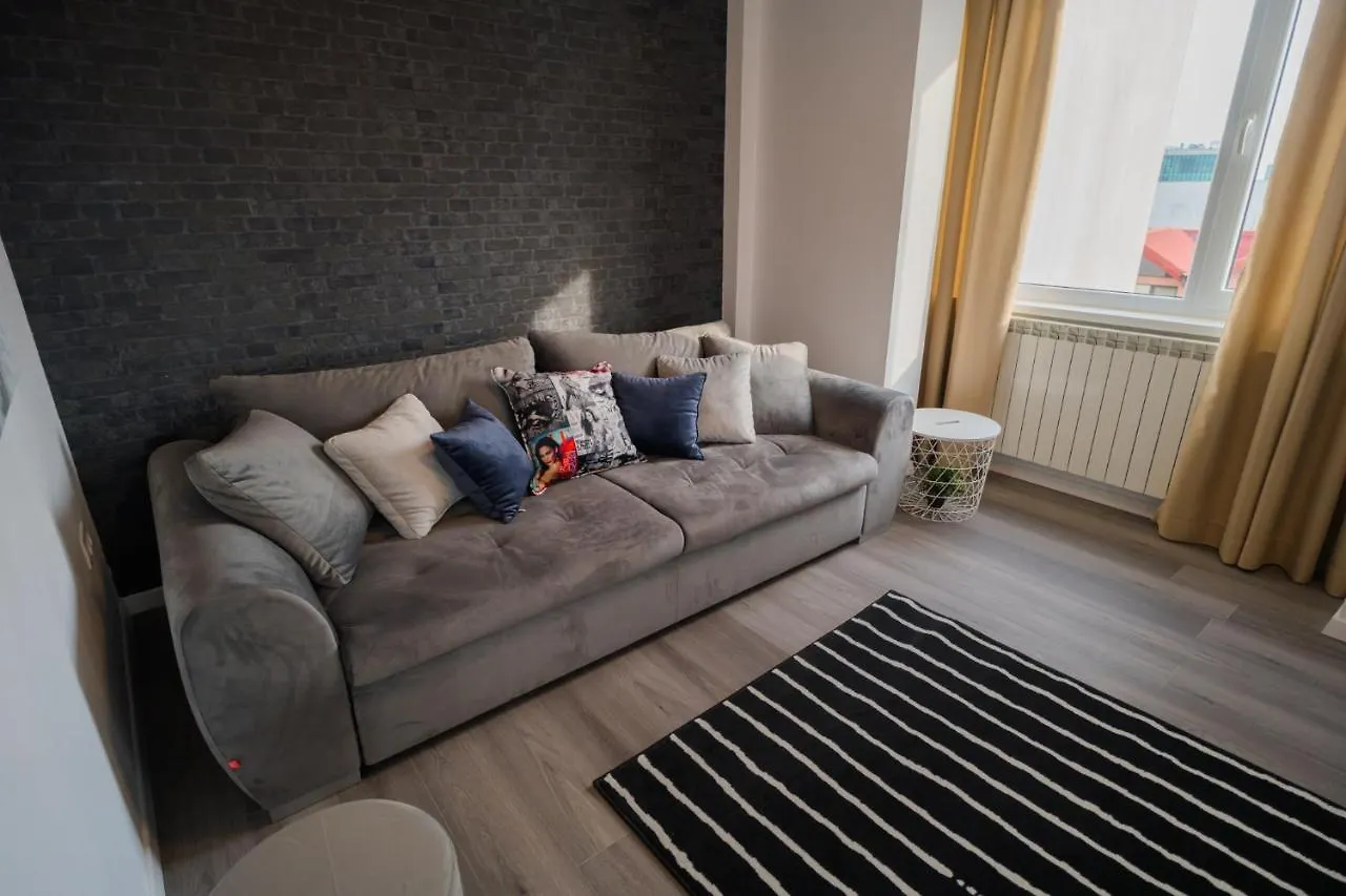 Penthouse With Huge Rooftop Terrace & City View Bucharest