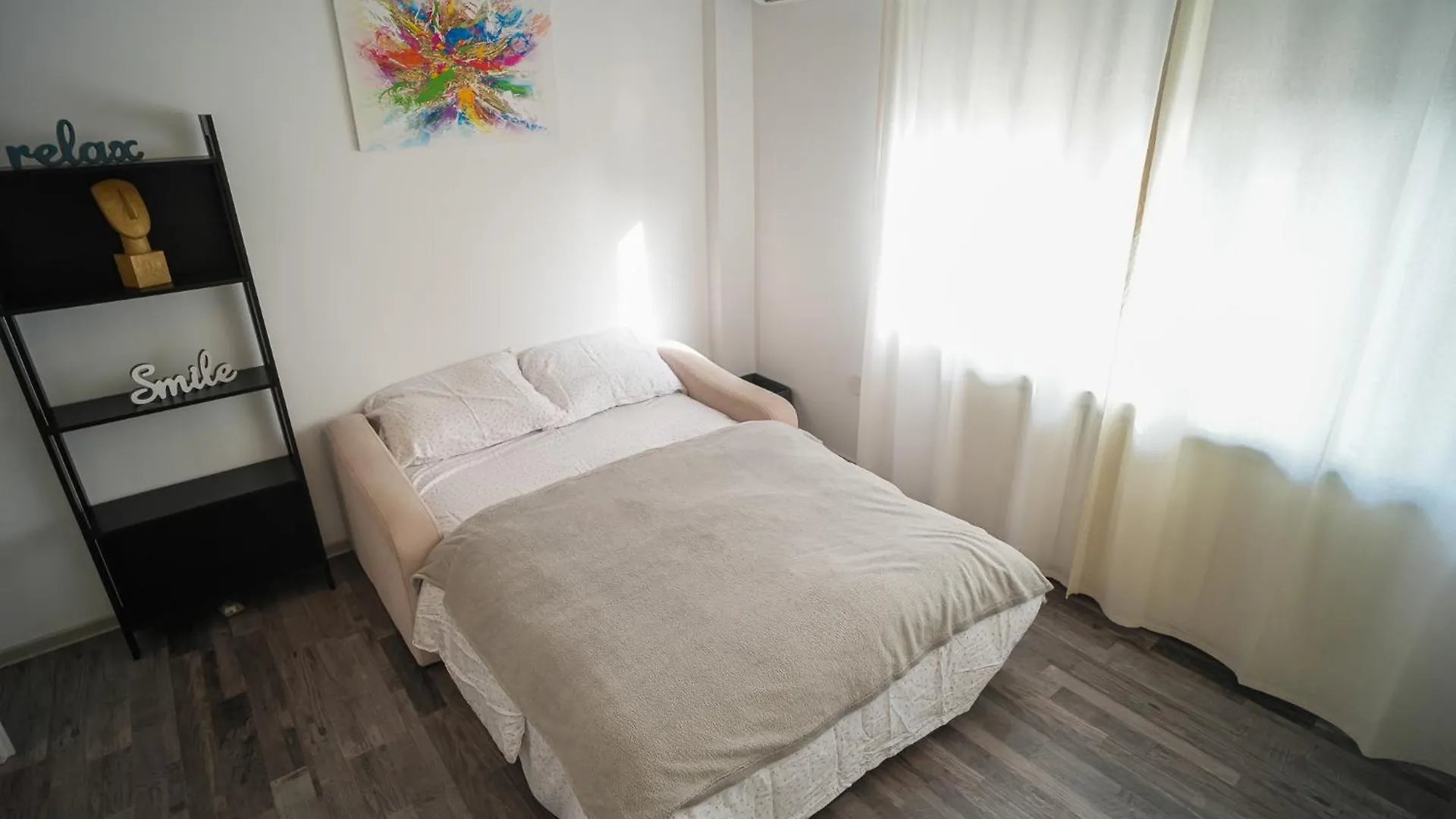 Apartment Penthouse With Huge Rooftop Terrace & City View Bucharest