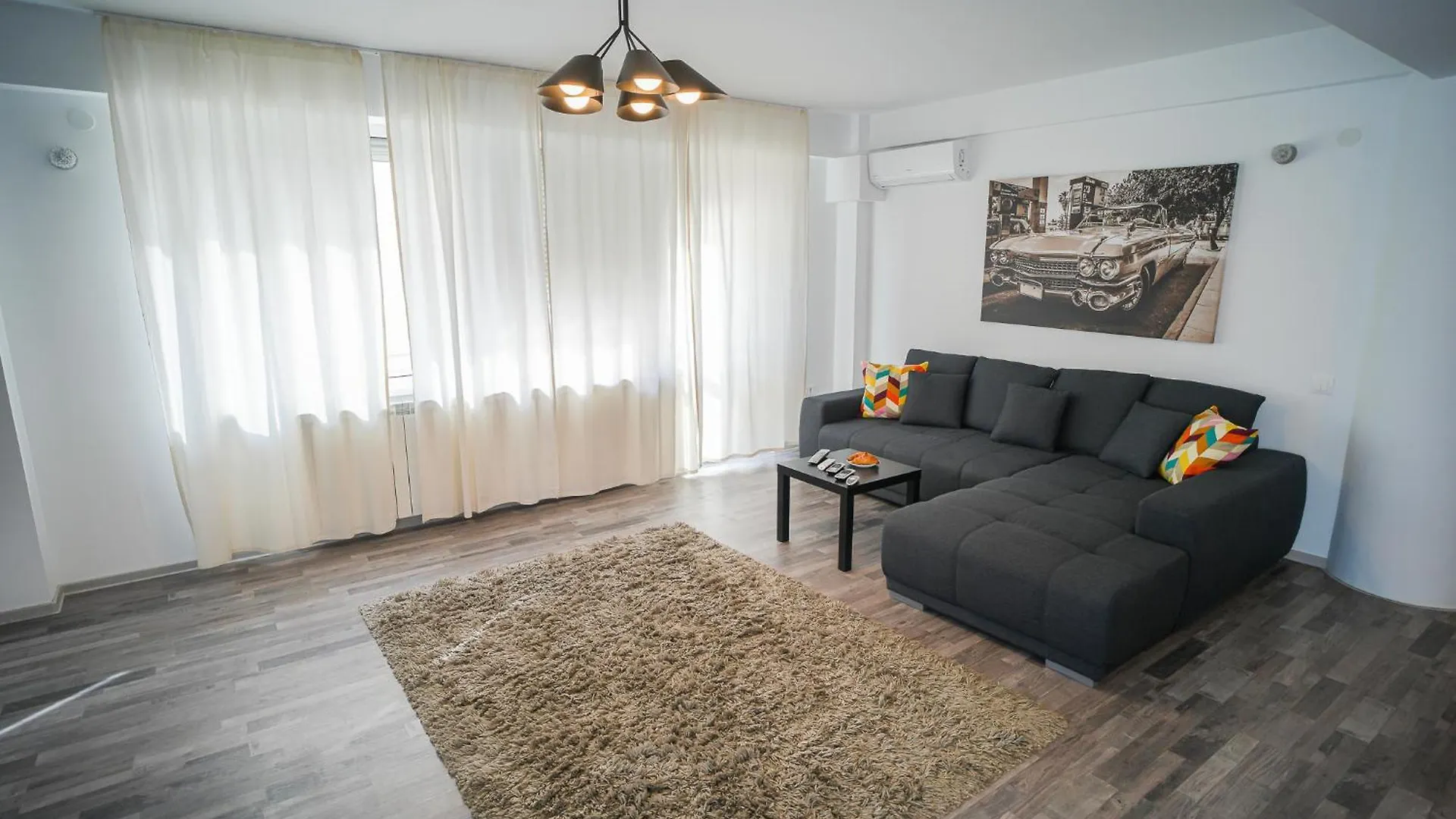 Apartment Penthouse With Huge Rooftop Terrace & City View Bukarest