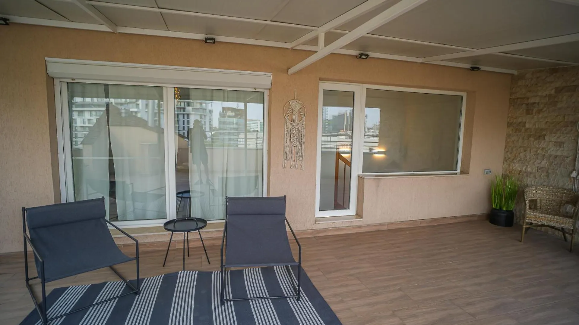 Apartment Penthouse With Huge Rooftop Terrace & City View Bukarest Rumänien